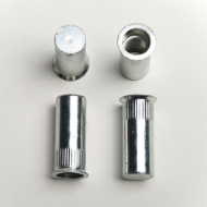 Afbeeldingen van Bl.klinkmoer m8 1.5-4.0mm a 250st