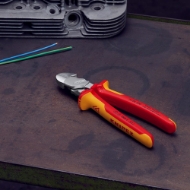 Afbeeldingen van Krachtzijsnijtang VDE 200mm mc-greep Knipex