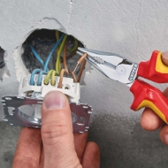 Afbeeldingen van Spitsbek-comb.tang VDE verchroomd145mm KNIPEX