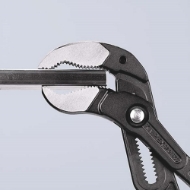 Afbeeldingen van Waterpomptang Cobra 560mm kunst. gr. Knipex