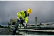 Afbeeldingen van Met multi-boorhamer UHE2660-2 Quick sds-plus