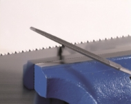 Afbeeldingen van Driekante zaagvijl 4" 100mmx6mm halfzoet